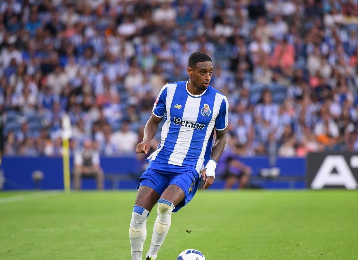 冲刺阶段葡超焦点战，北京国安调整名单，更衣室稳定，赛程密集仍需轮换的简单介绍-爱游戏平台